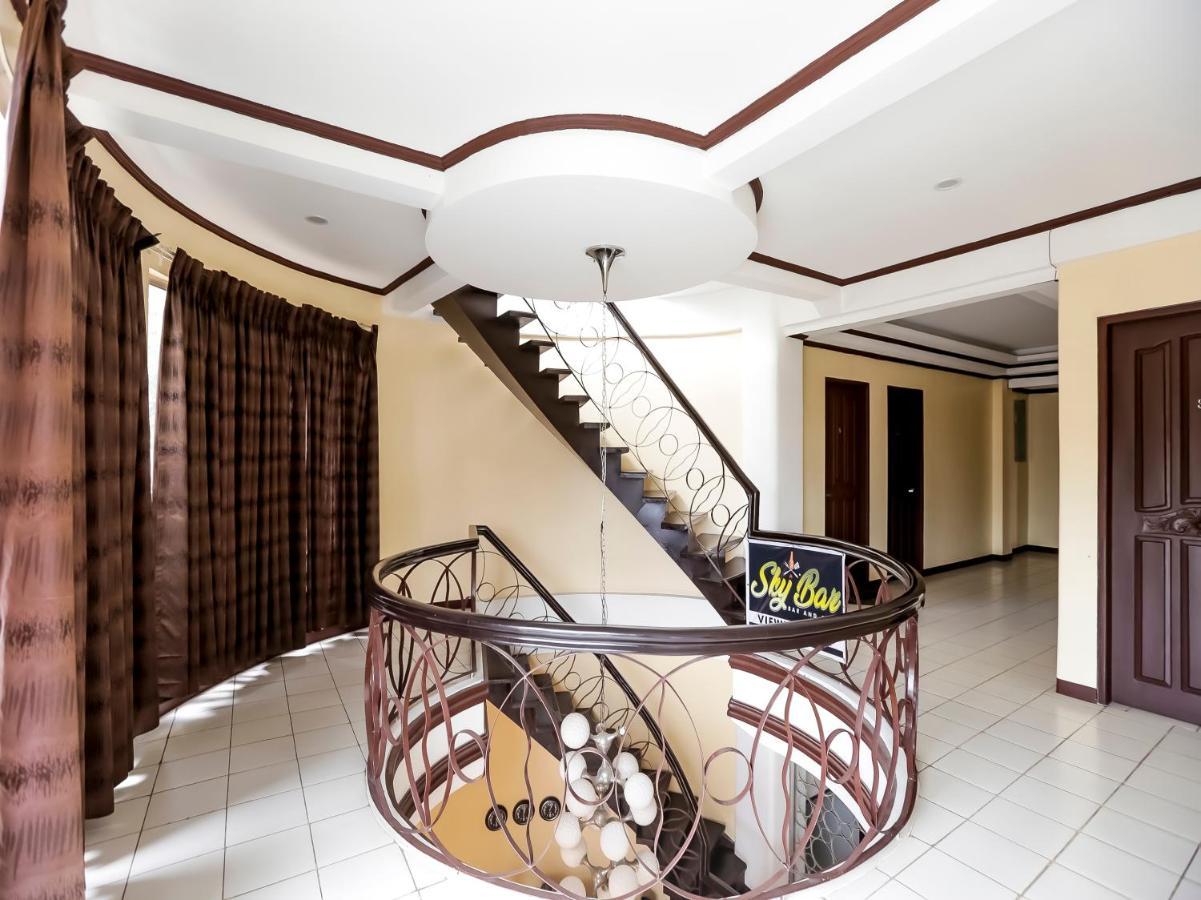 Oyo 759 Royal South Garden Suites Tagaytay City Eksteriør bilde